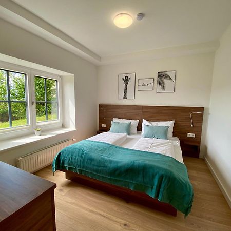 Haus Aussicht - Ferienwohnungen Velden เวลเดน อัม เวิร์ทเทอร์ซี ห้อง รูปภาพ
