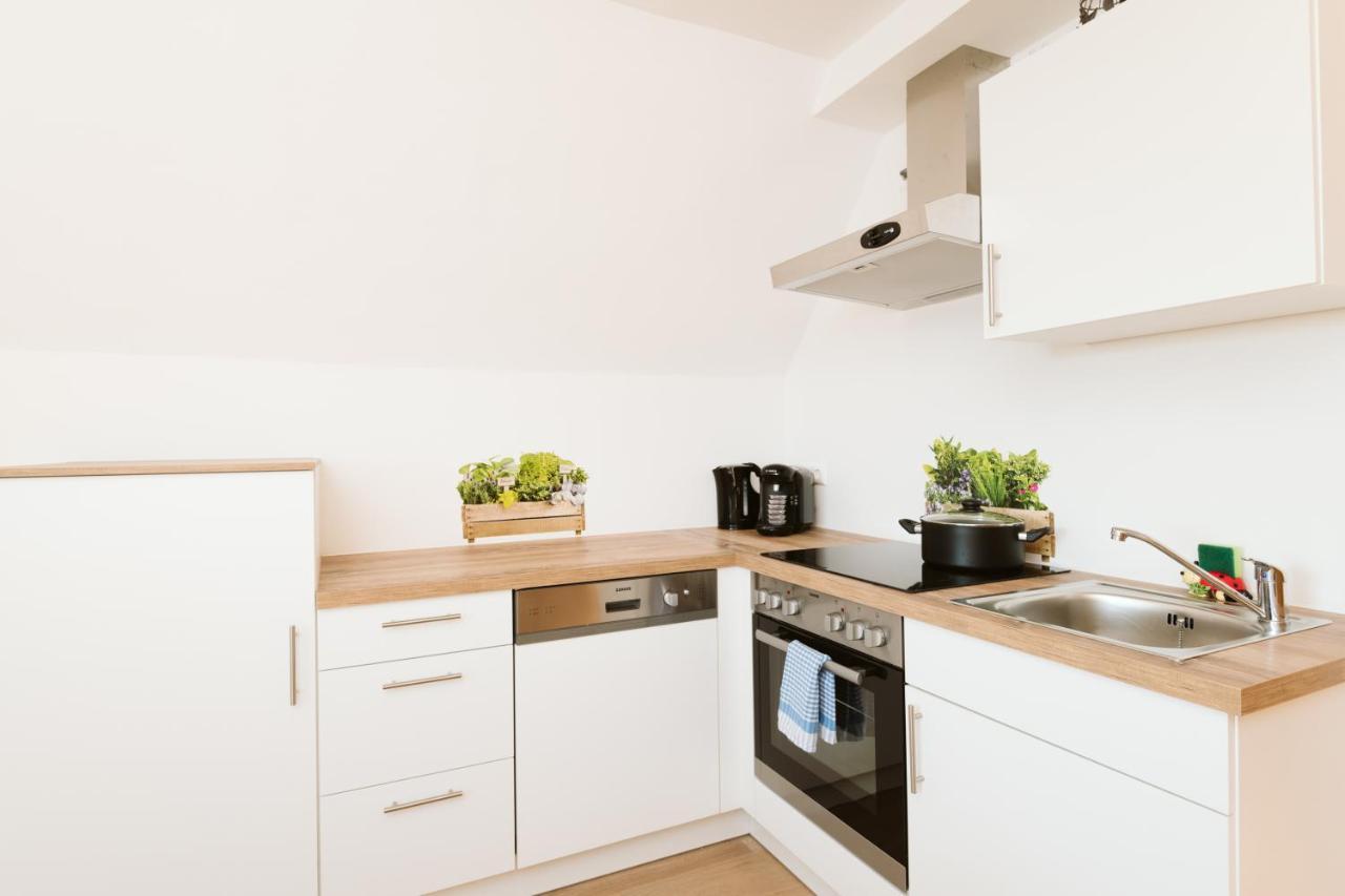 Haus Aussicht - Ferienwohnungen Velden เวลเดน อัม เวิร์ทเทอร์ซี ภายนอก รูปภาพ